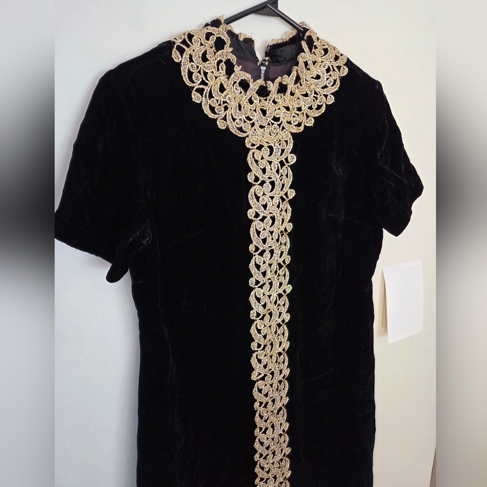 True Vintage Black Velvet Handmade Dress 40's Or 50's Dress Sz Small /  Medium